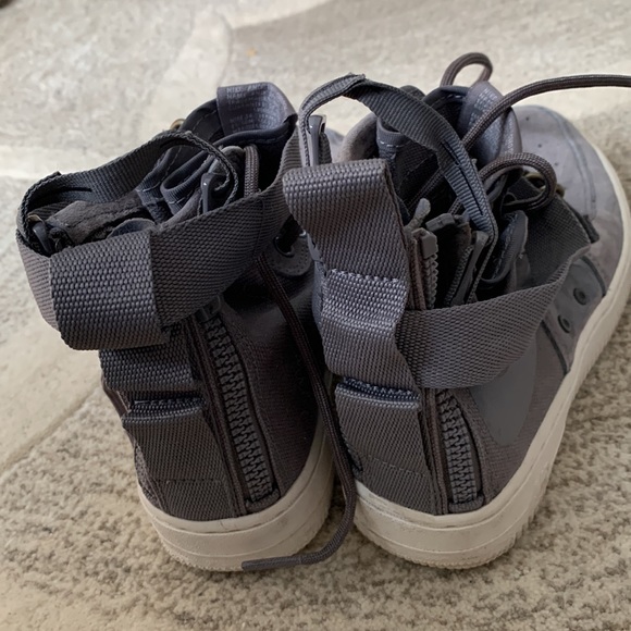 Nike SF AF1 Mid in Gunsmoke Men’s size 6 - Picture 6 of 9